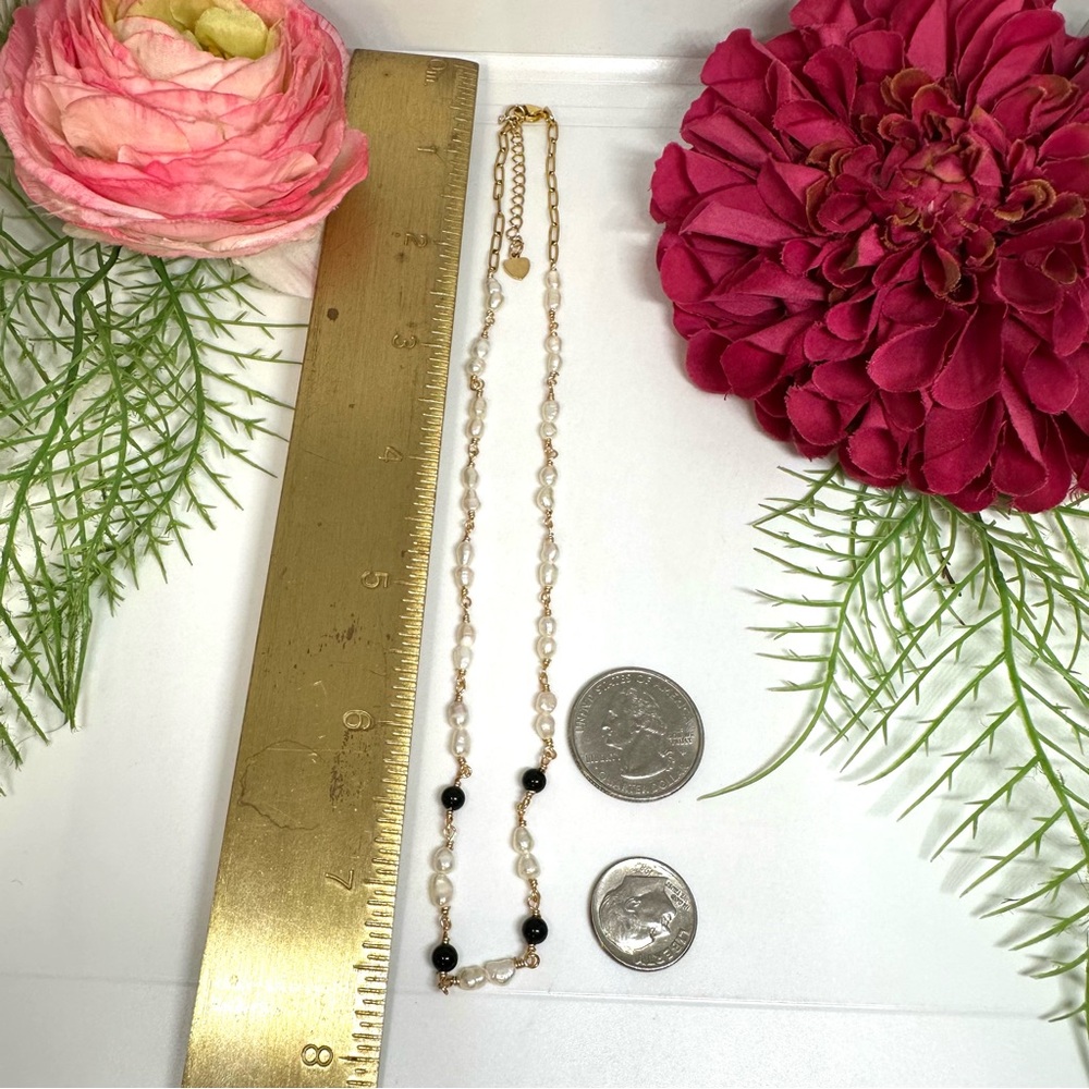 NEW⚜️Onyx & Freshwater Pearl Beaded Necklace - Picture 5 of 7
